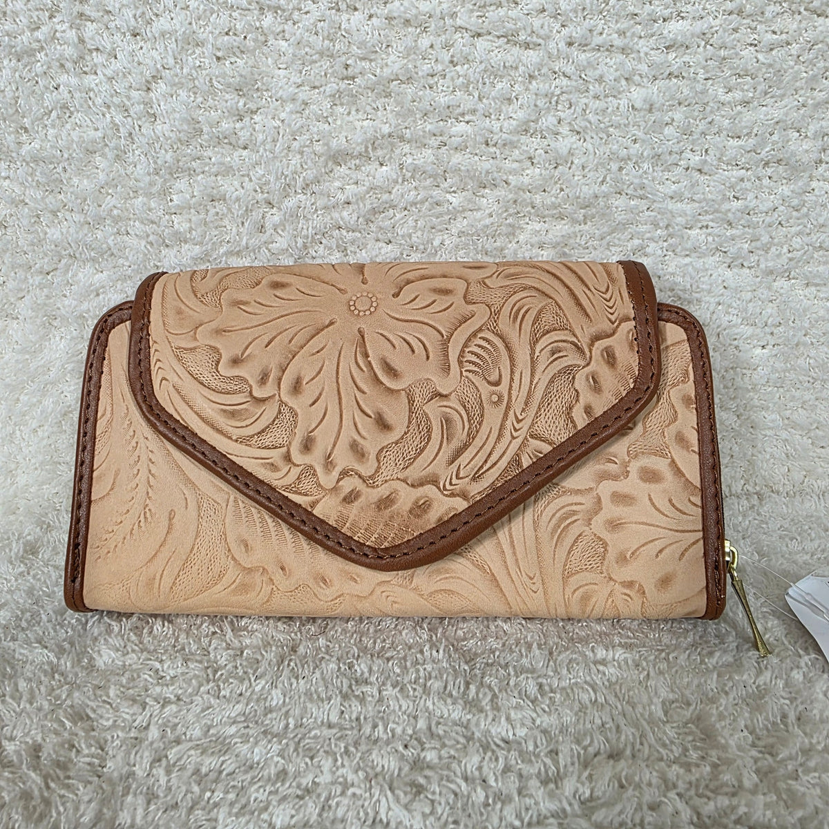Light Peach Floral Embossed Leather Convertible Wallet Crossbody — Handmade in León, Guanajuato