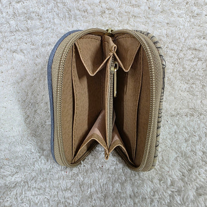 Cream & Blue Colorblock Mini Bifold Zip-Around Wallet with Heart Hardware