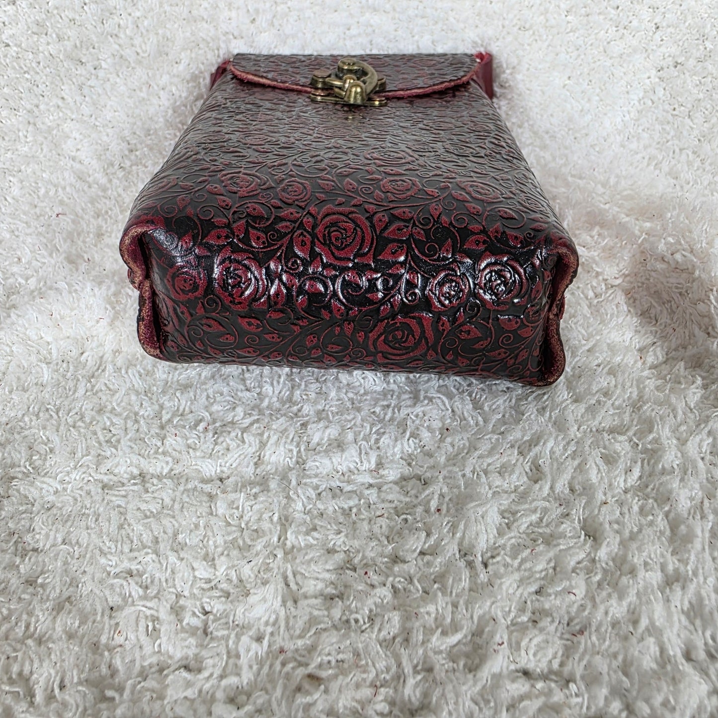 Red Roses Embossed Leather Cell Phone Bag - Handcrafted in Mexico