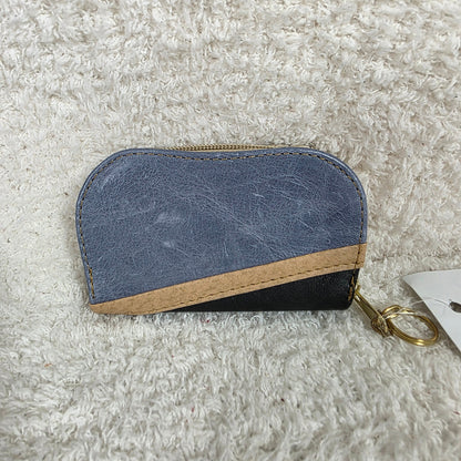 Cream & Blue Colorblock Mini Bifold Zip-Around Wallet with Heart Hardware