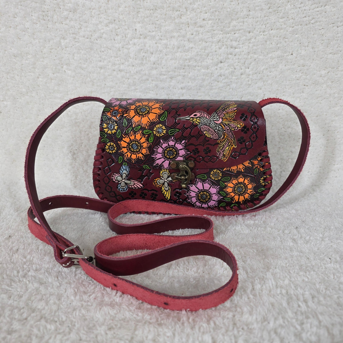 Mexican Hand-Tooled Leather Flowers & Colibrí Red Crossbody Bag
