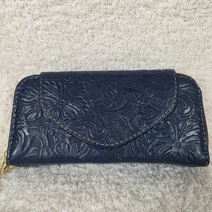 Navy Blue Floral Embossed Leather Flap Closure Wallet — Handmade in León, Guanajuato, Mexico