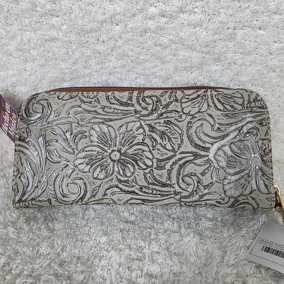 Light Beige Metallic Floral Embossed Leather Double Zip Wallet — Handmade in León, Guanajuato