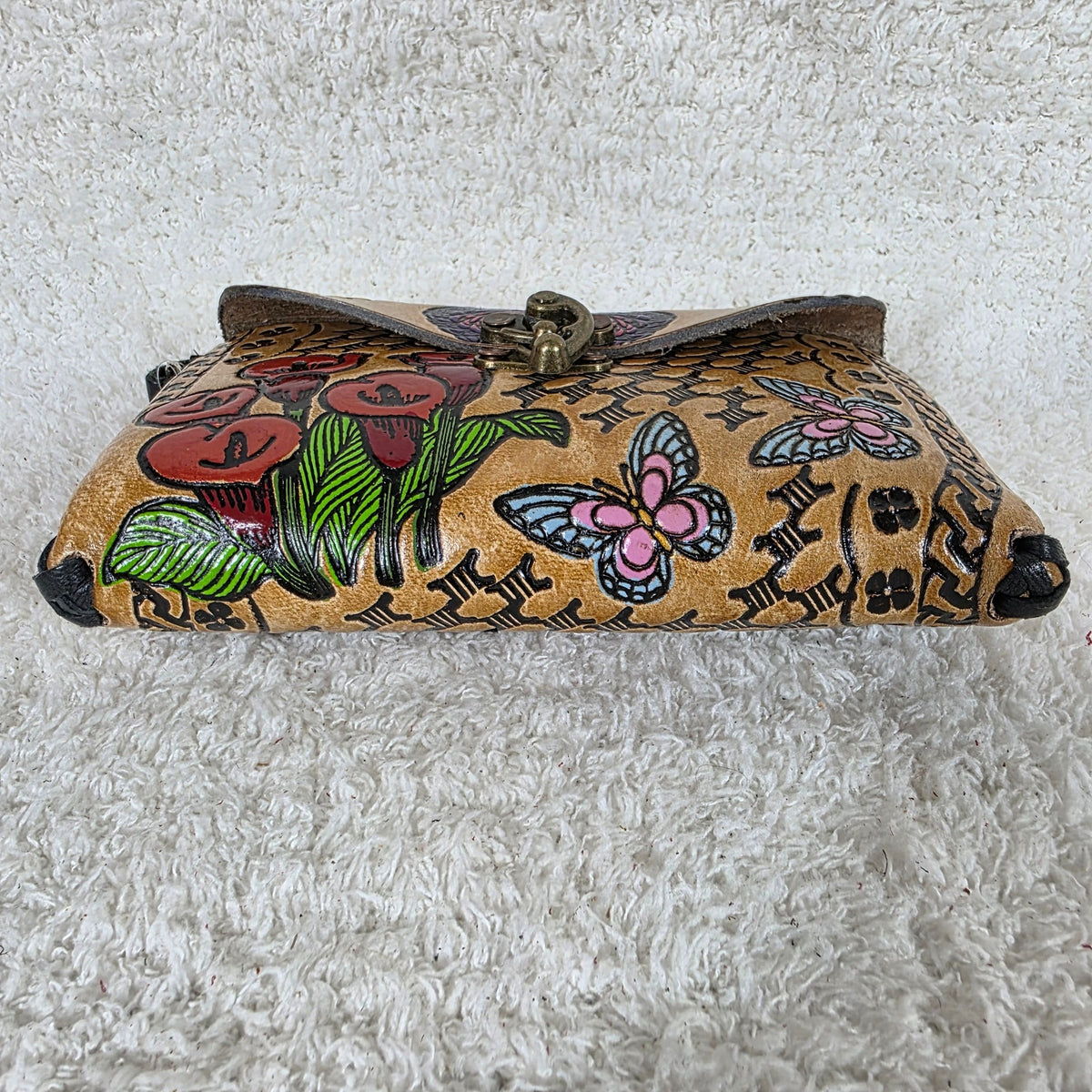Mexican Hand-Tooled Leather Butterflies & Red Alcatraz Calla Lily Flowers Tan Clutch Wristlet Bag