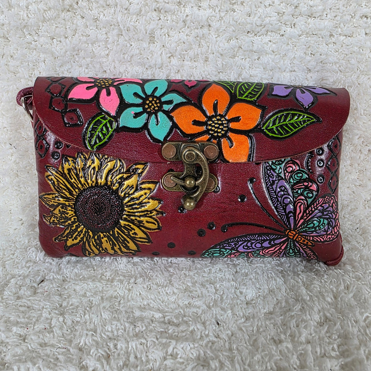 Red Hand-Tooled Vaqueta Leather Butterflies & Flowers Wristlet Clutch — León, Guanajuato